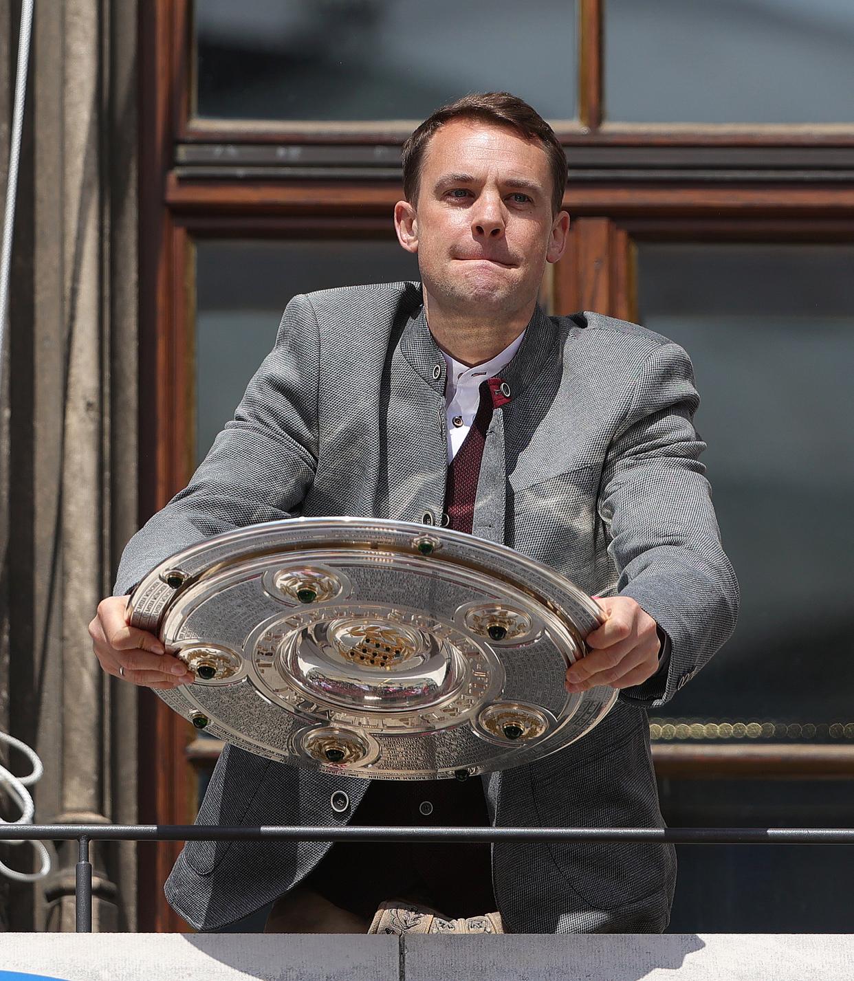 拜仁慕尼黑今晨防线松动,志在国王杯名次提升,引发热议,资深球员宣示担当的简单介绍 拜仁慕尼黑今晨防线松动,志在国王杯名次提升,引发热议,资深球员宣示担当的简单介绍